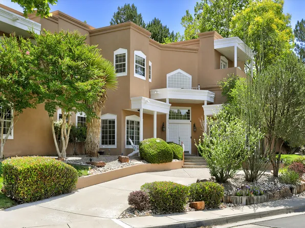 10515 Royal Troon NE, Albuquerque, NM 87111