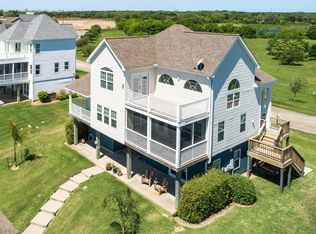 207 Tuna Run Rd, Freeport, TX 77541