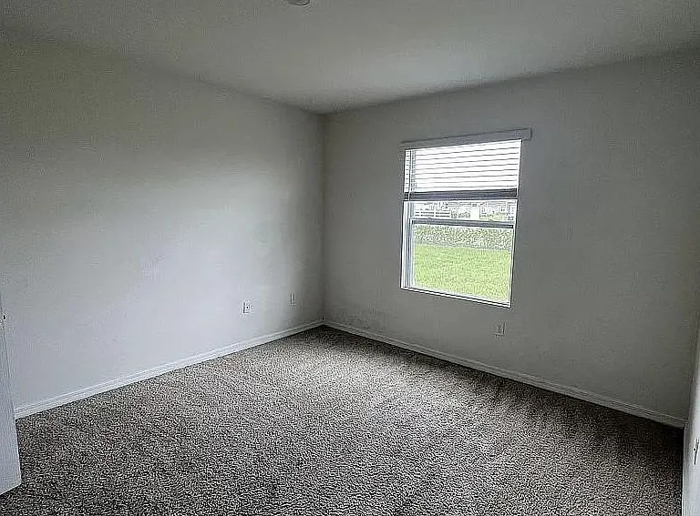 345 Corso Loop — Photo 11