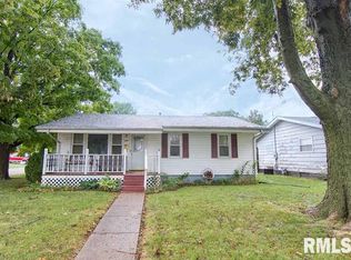 301 Fairlane St, Pekin, IL 61554