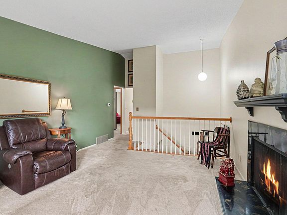 4th image of 4455 Arden View Ct