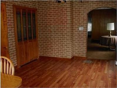 5th image of 47 E Welch Ave