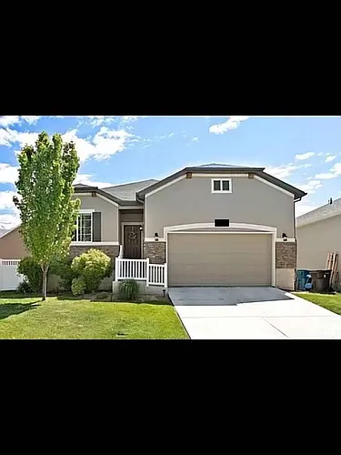 571 S 360 East Cir #E Photo 1