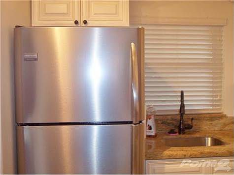 3rd image of 9441 Evergreen Pl APT 403