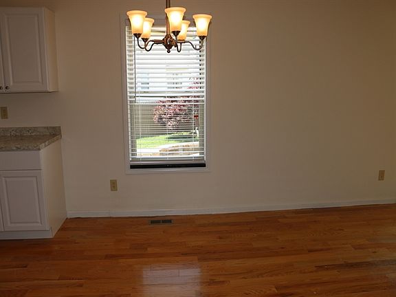 4th image of 5441 Mirage Dr