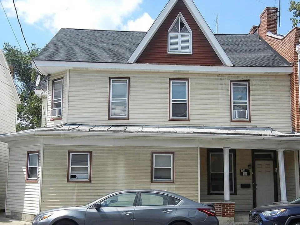 Front view of downstairs apartment