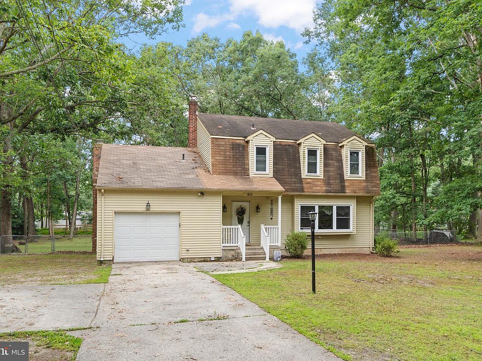 1st image of 608 Avenue D