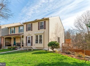 9165 Forest Breeze Ct, Springfield, VA 22152