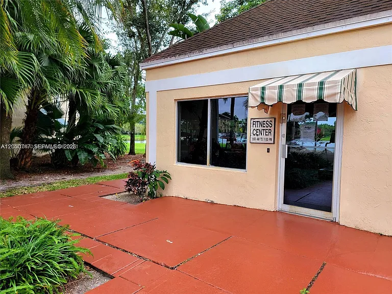 15320 SW 106th Ter #1115 — Photo 7