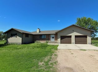 6790 E 39th St, Kearney, NE 68847