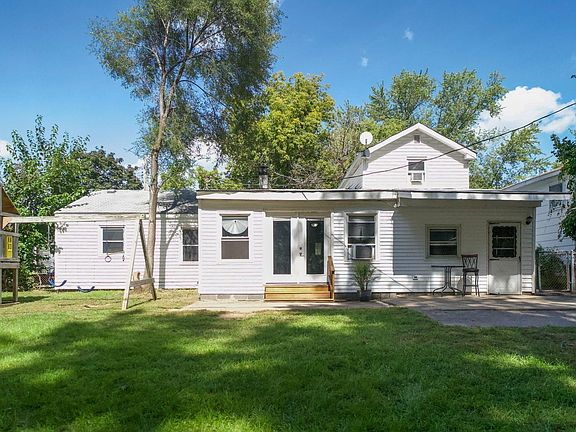 5th image of 7 Hanifin Ave