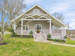 202 Campus Ln, Knoxville, TN 37918