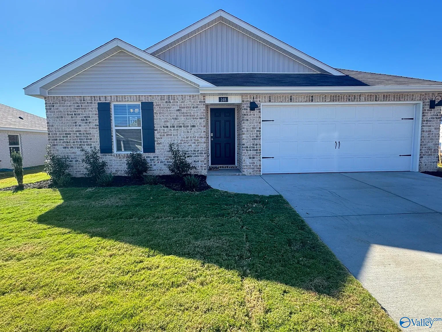 4 bed, 2.0 bath, 1558 sqft, $1,695 — Photo 1