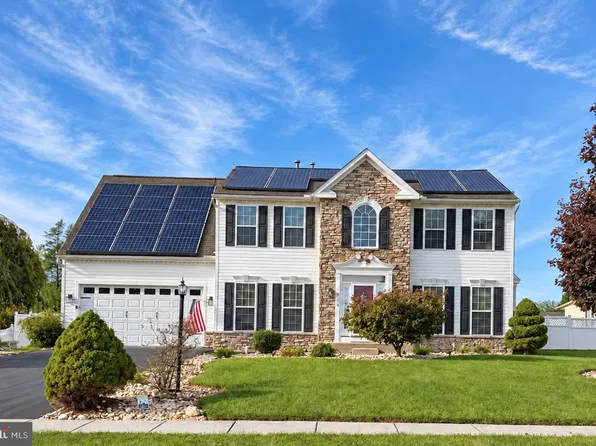 424 El Vista Dr, Hanover, PA 17331