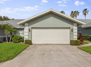 1688 Royal Cir #402, Naples, FL 34112