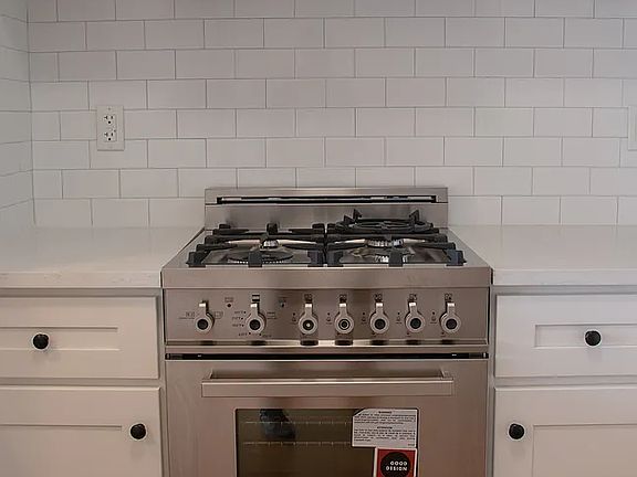 3rd image of 1229 Putnam Ave #4D