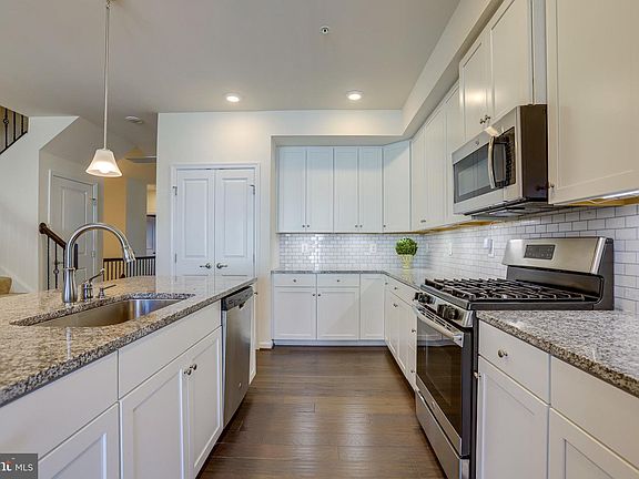 3rd image of 7045 Darbey Knoll Dr #12D
