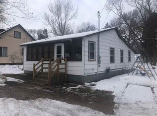 523 Demarest St, Waupaca, WI 54981