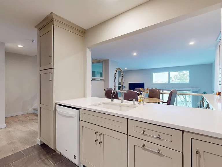 701 Bayshore Ave #701 — Photo 15