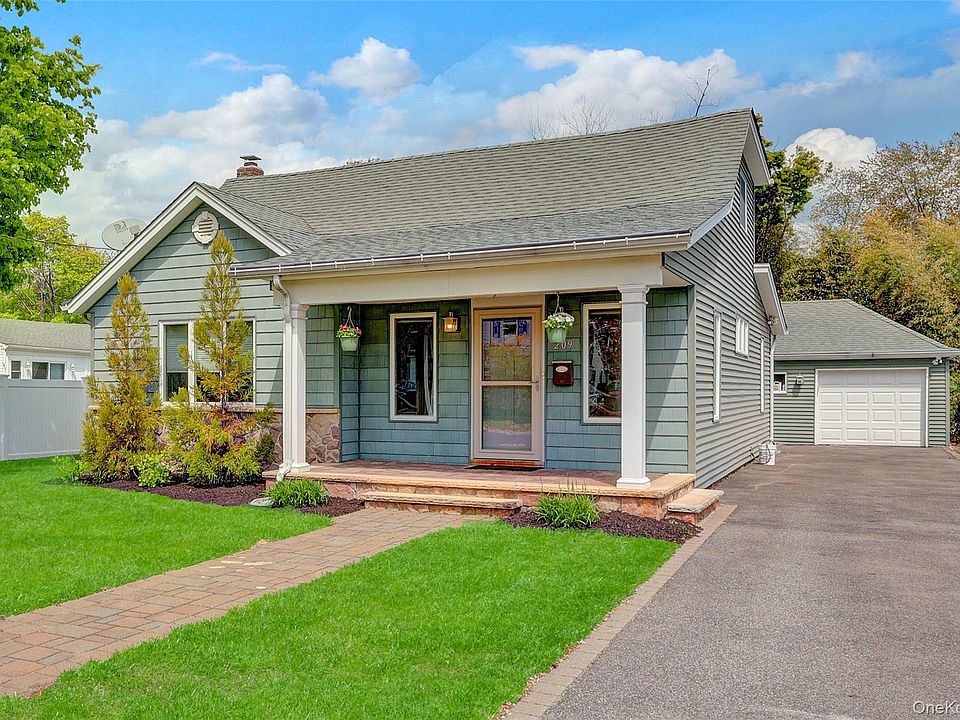 1st image of 209 Center Bay Drive