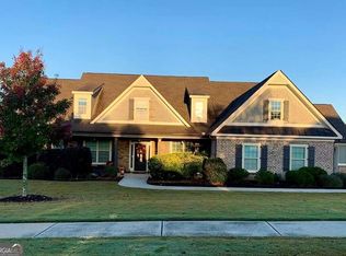 1109 Club Estates Ct, Statham, GA 30666
