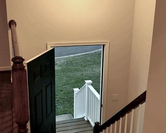 3rd image of 15 Ponderosa Pl