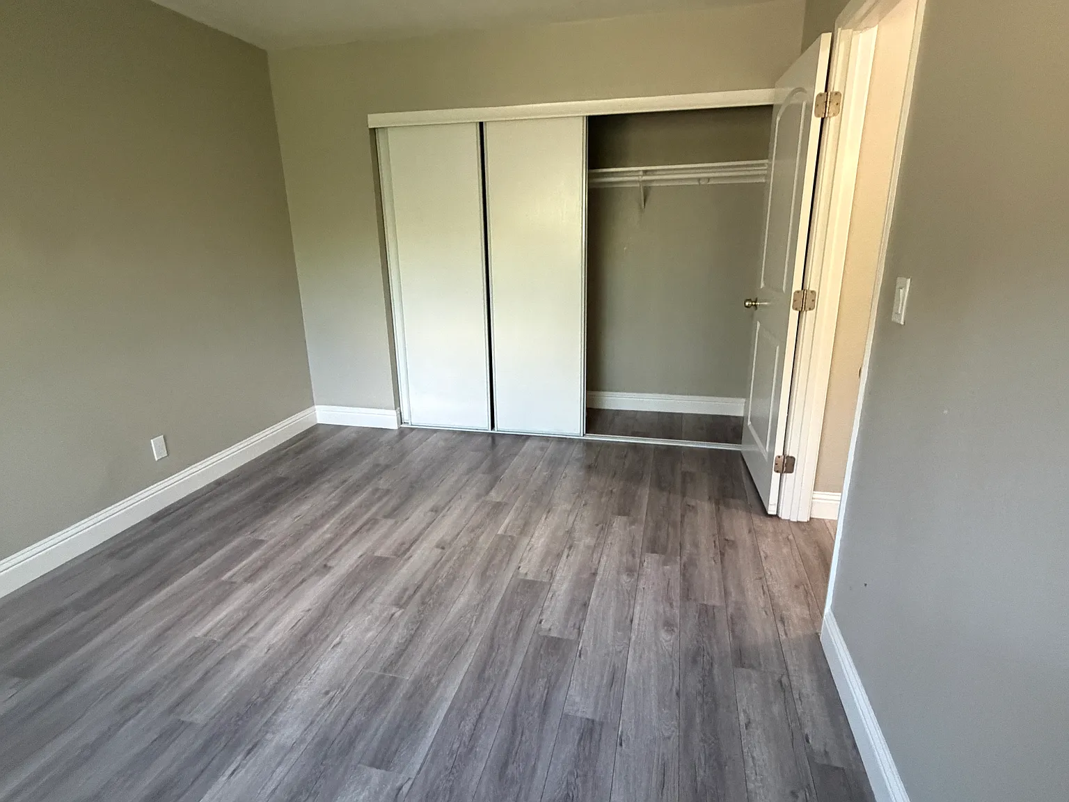 2 bed, 800 sqft, $2,395 — Photo 4