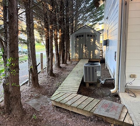 4th image of 165 Onteora Blvd