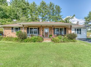 2711 Pleasant Valley Rd, Mountain City, TN 37683