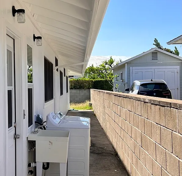1508 Farrington St #B — Photo 10