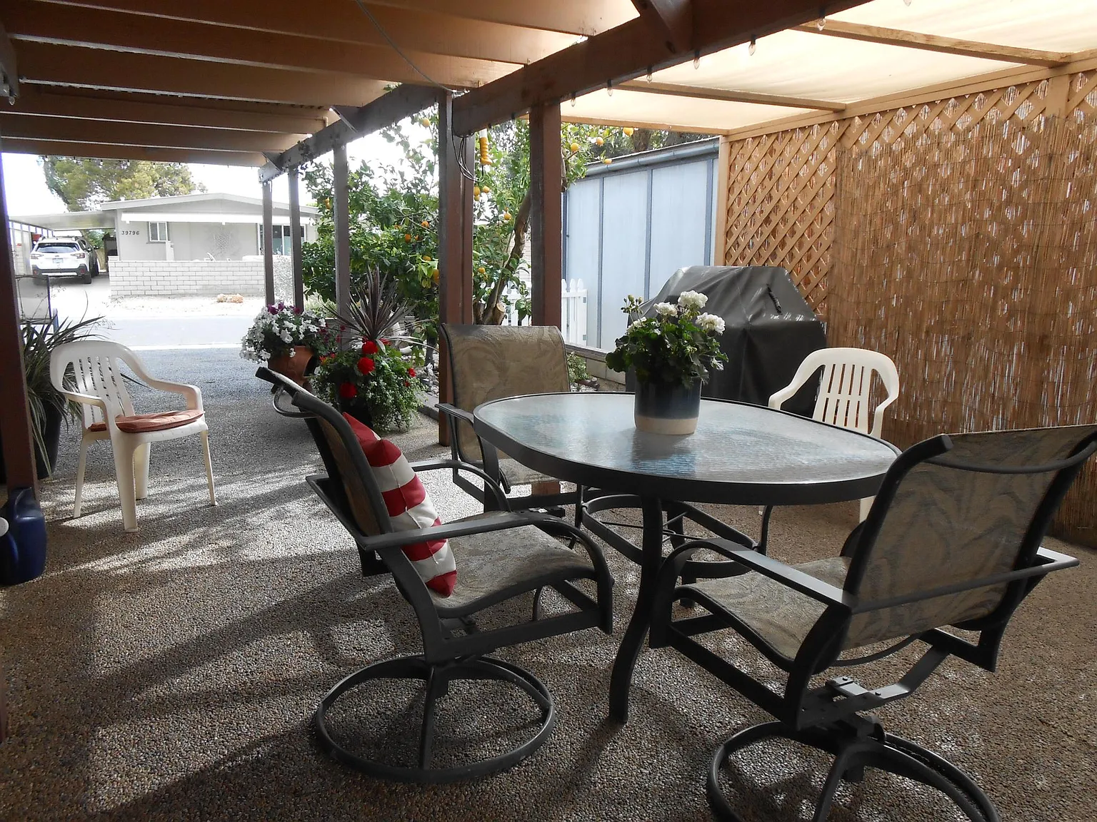 2 bed, 1680 sqft, $1,850 — Photo 4