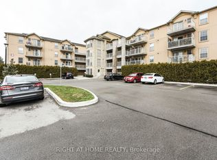 1480 Bishops Gate #301, Oakville, ON L6M4N4