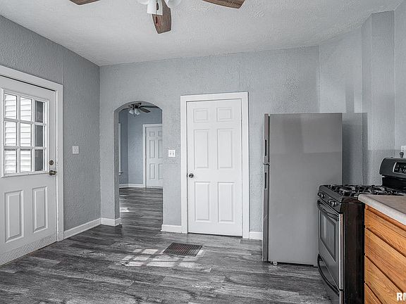 5th image of 2729 Boies Ave