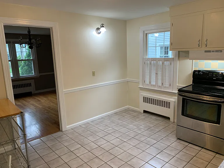 37 Spring Garden St — Photo 24