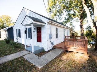 123 S Bridge St, Farmville, VA 23901