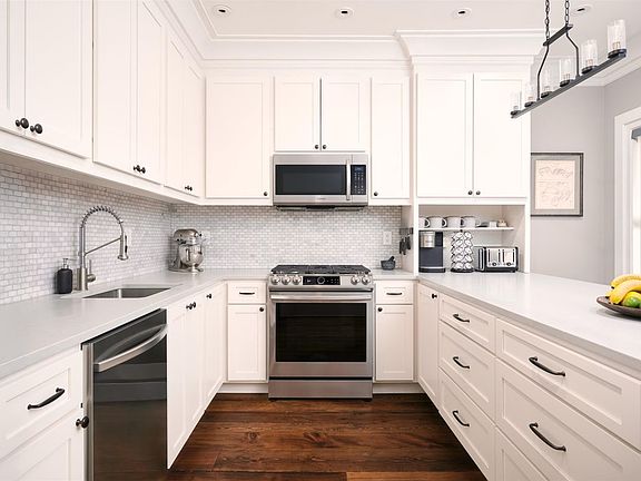 4th image of 137 Kendall Pond Rd #A