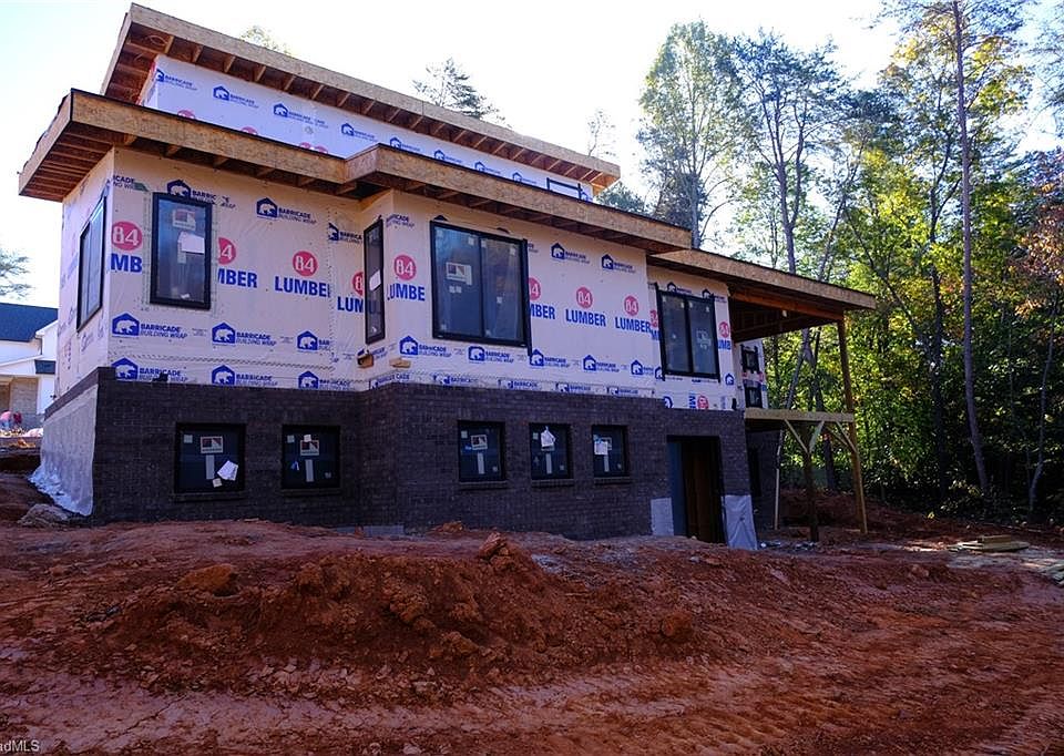 2nd image of 324 Harvest Mill Dr