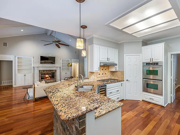 12119 Larchgate Dr — Photo 12