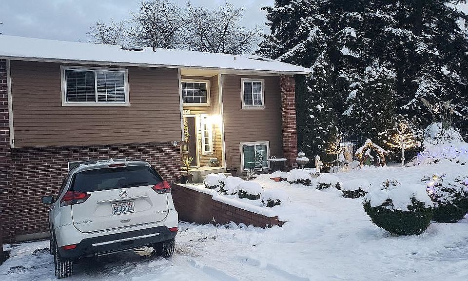 2nd image of 17323 10th Ave E
