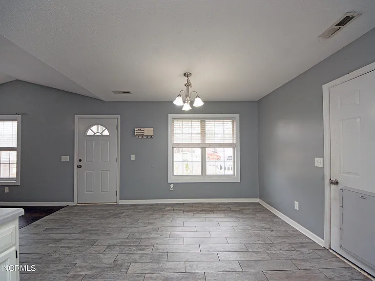 223 Summersill School Rd — Photo 10