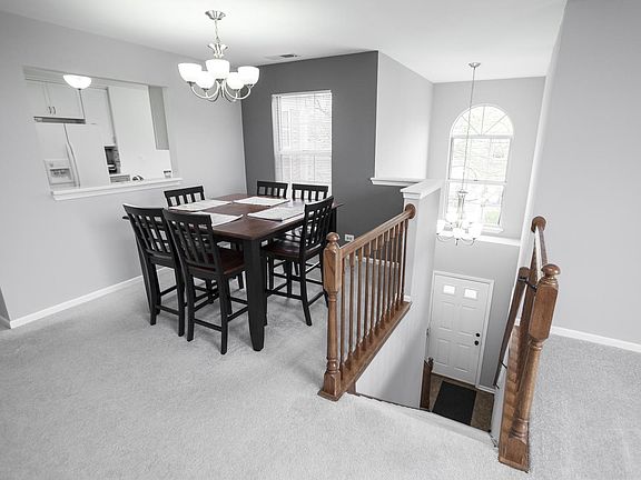 4th image of 705 W Streamwood Blvd #B