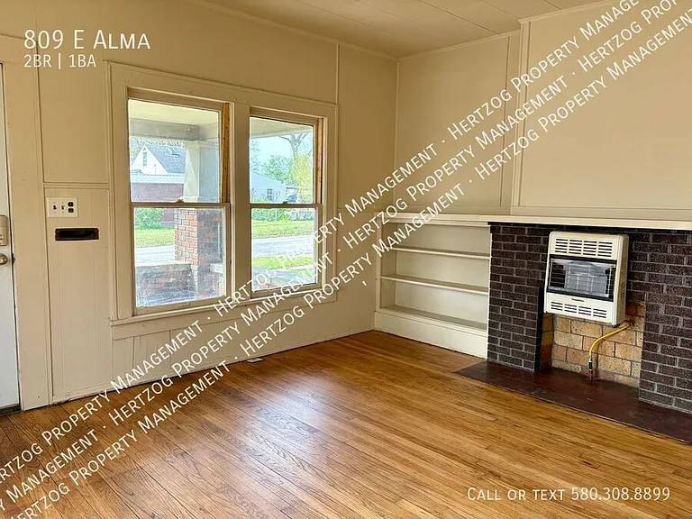 809 E Alma Ave — Photo 4