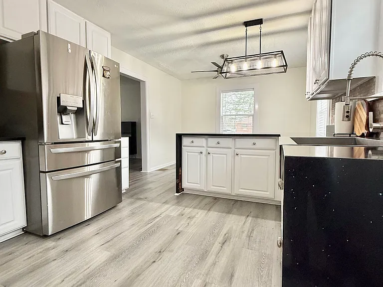 3310 N Keystone Ave — Photo 10