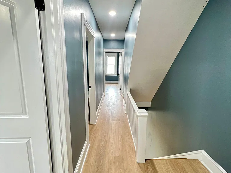12 S Irving Ave — Photo 7