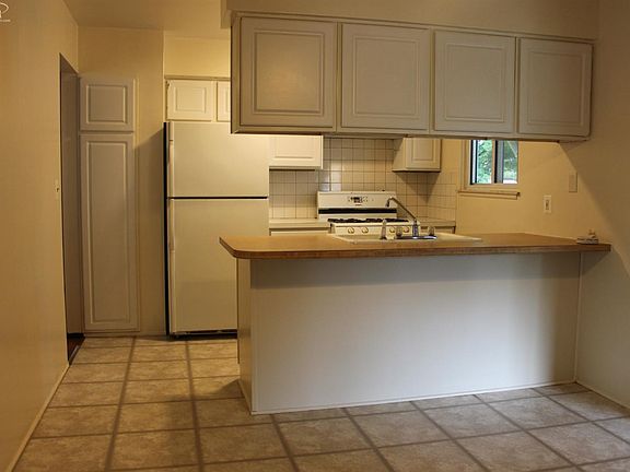 4th image of 1222 Willowood Dr