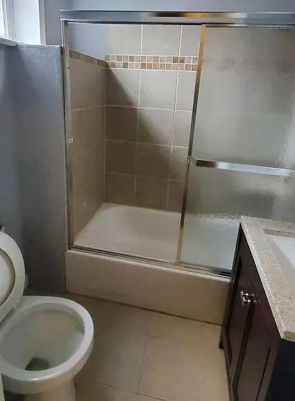 4135 S Compton Ave — Photo 2