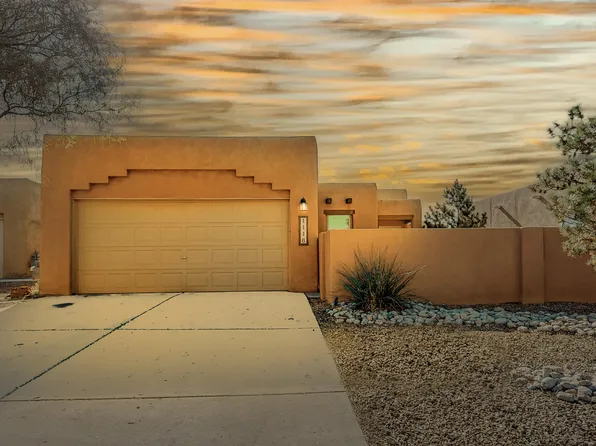 1116 Via Tomas NE, Albuquerque, NM 87113