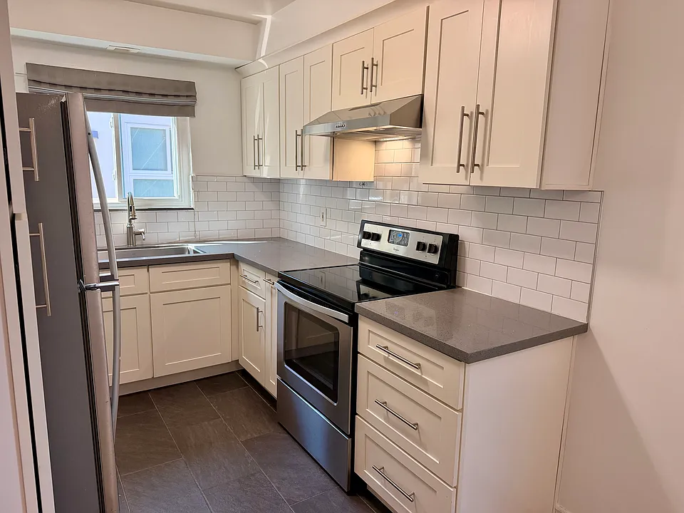 5025 Maplewood Ave #5