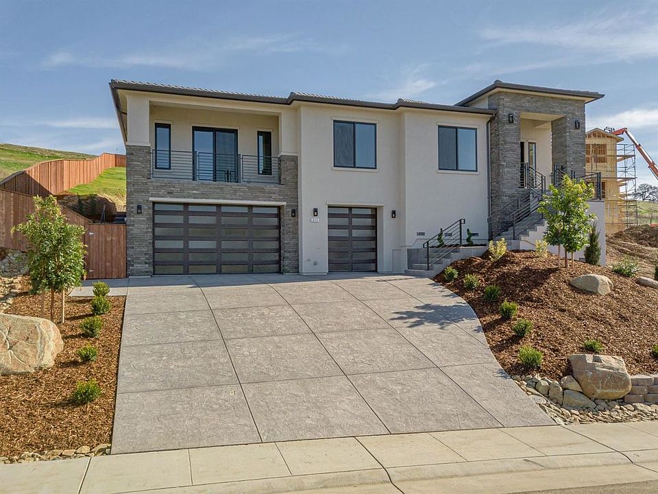 1st image of 646 Sundahl Dr