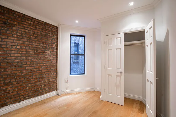 Rented by Nooklyn NYC LLC | media 47